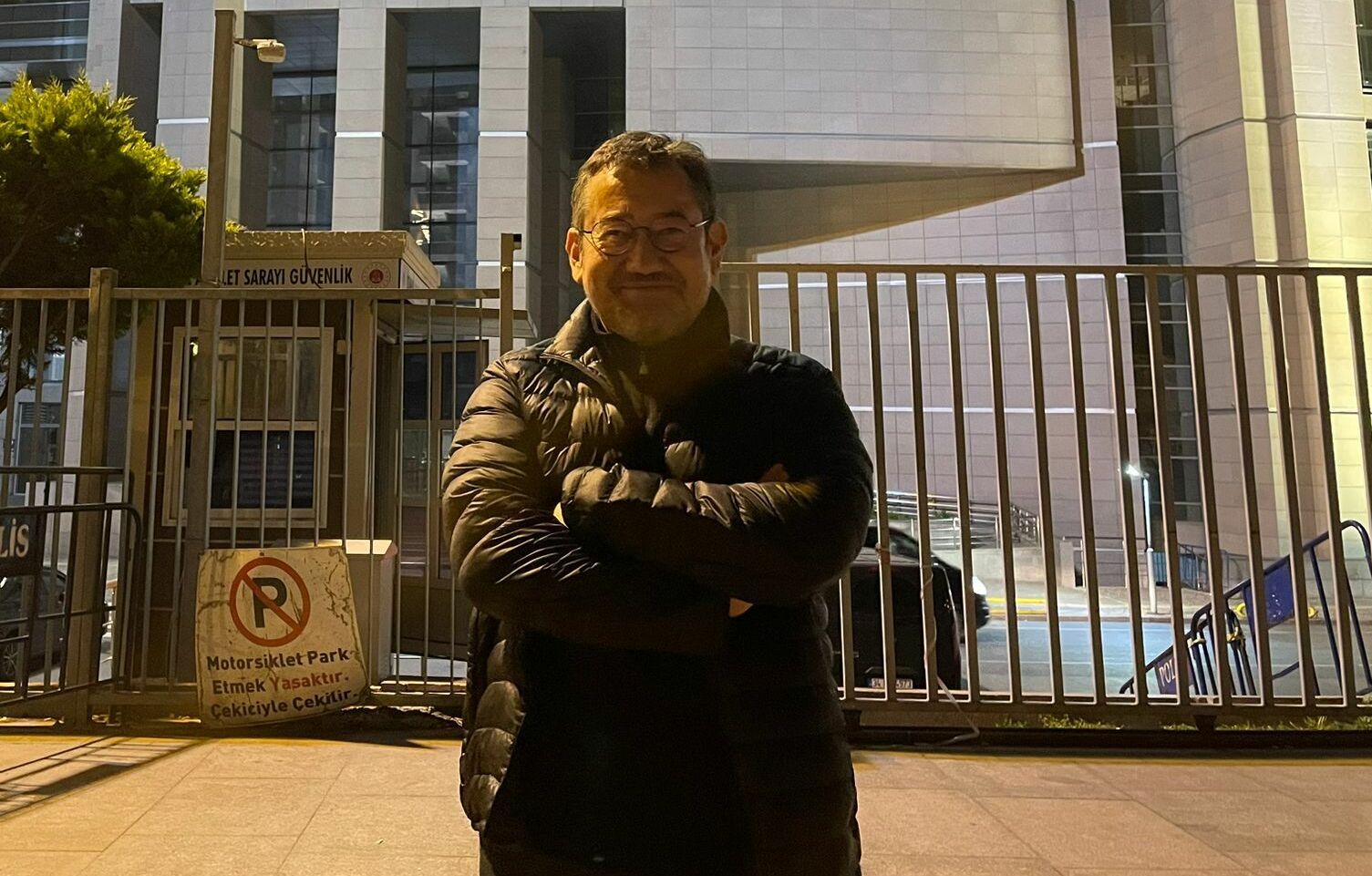 9 saatlik sorgunun ardından serbest bırakılan Serdar Akinan: Mesleğimi icra ettim