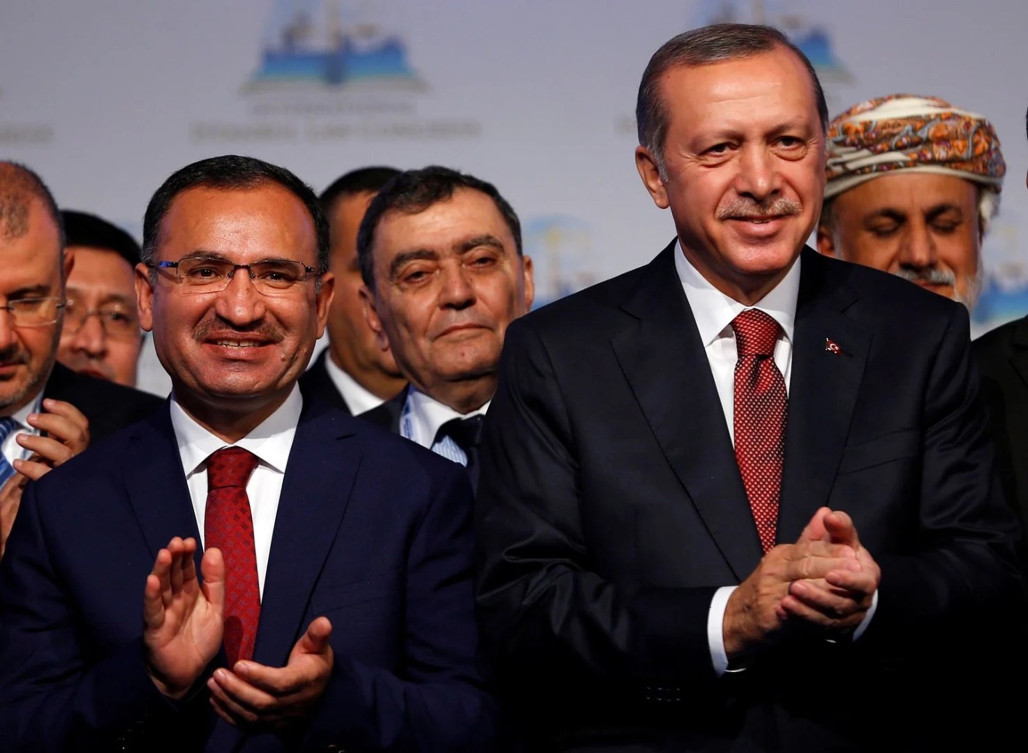 Adalet Bakanı Bozdağ: Erdoğan'ın adaylığına anayasal ve kanuni engel yok