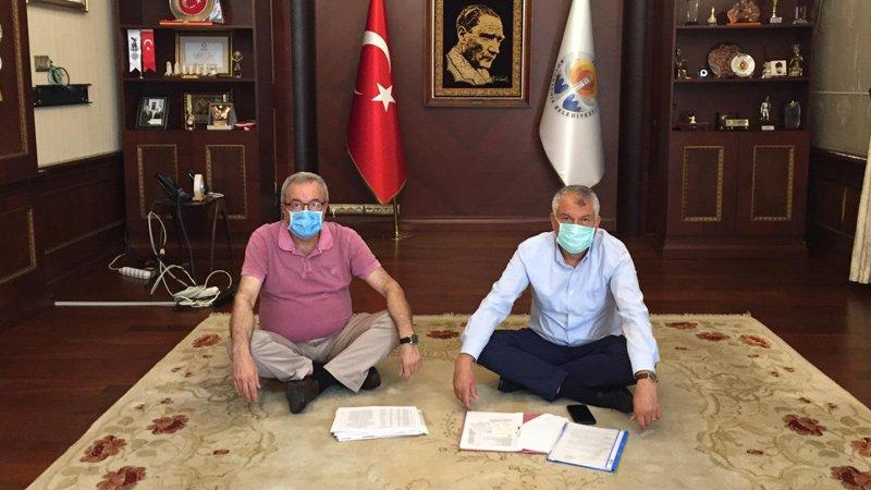 Adana Büyükşehir Belediyesi'ne uygulanan haciz kararı kaldırıldı