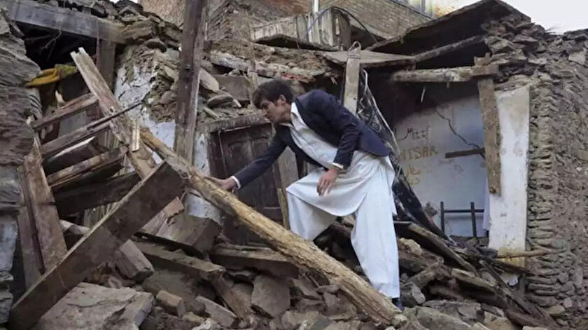 Afganistan'da deprem: 950 kişi hayatını kaybetti
