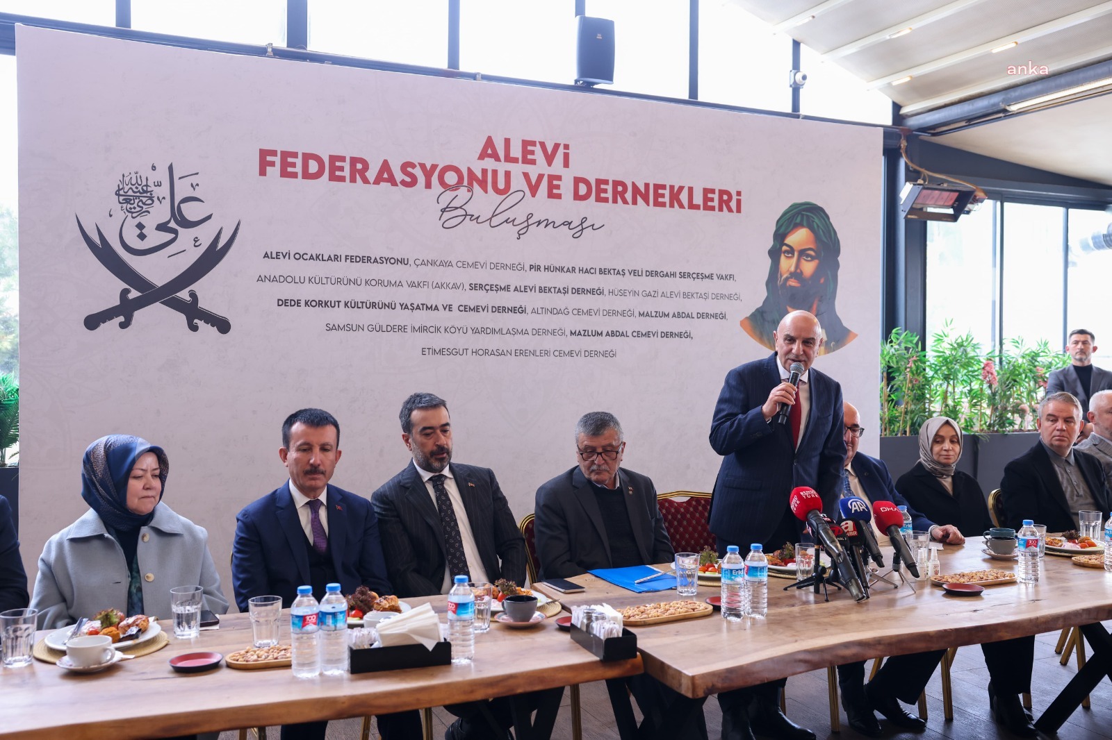 AKP adayı Altınok, Alevi Federasyonu ve Dernekleri ile bir araya geldi