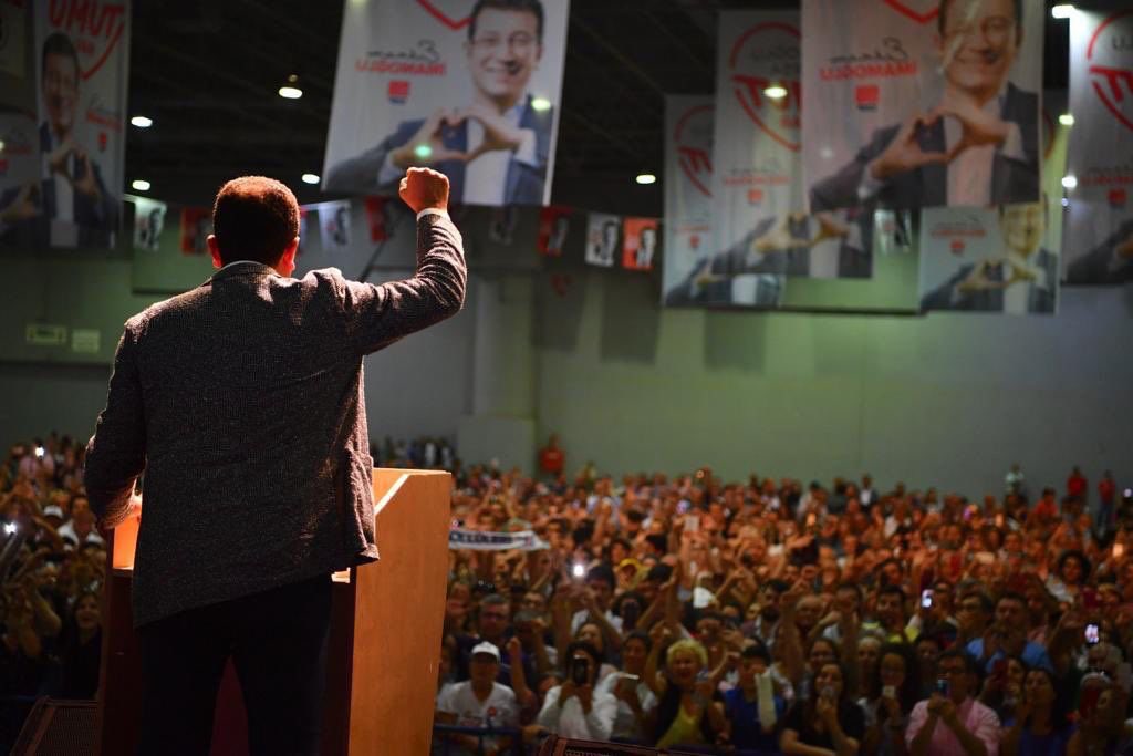 AKP'nin anketçisinin anketi: İmamoğlu tüm olası rakiplere fark atıyor