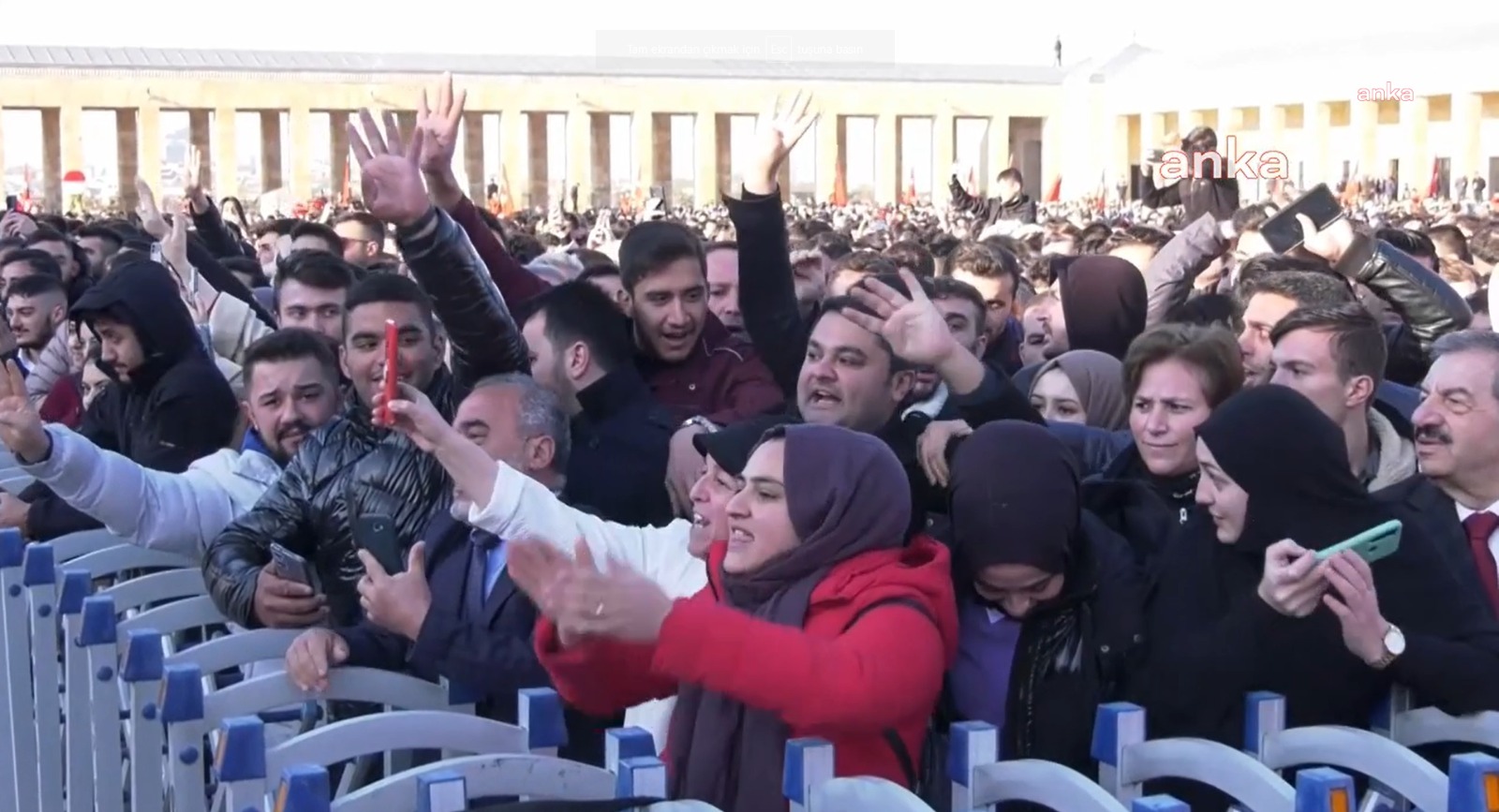 Anıtkabir'deki 10 Kasım töreninde “Her yer Tayyip, her yer Erdoğan” sloganları atıldı