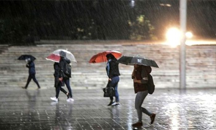 Ankara Valiliği'nden yağış uyarısı; Sel ve su baskınlarına dikkat