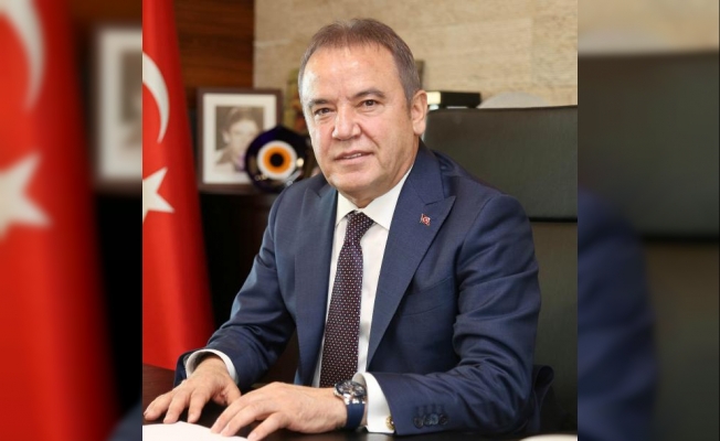 Antalya Büyükşehir Belediye Başkanı Muhittin Böcek koronavirüse yakalandı