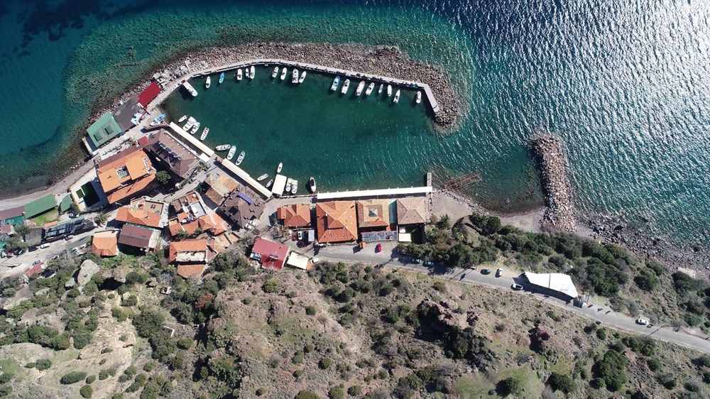 Assos Antik Limanı'nda turistik tesisler kapatıldı