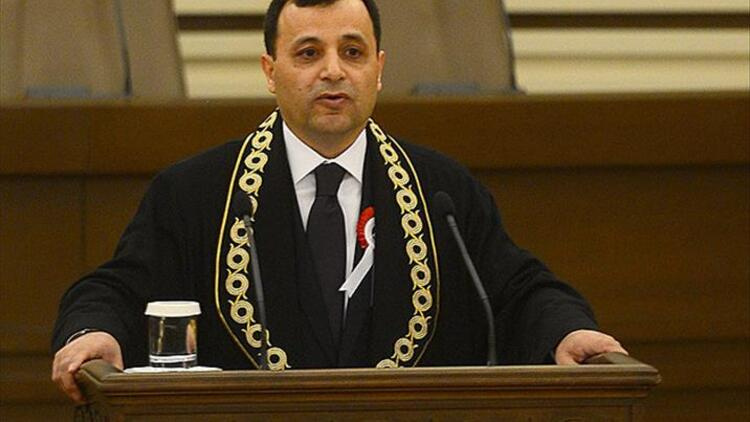 AYM Başkanı Arslan: Hukuk sistemimizin gözden geçirilmesi zorunludur