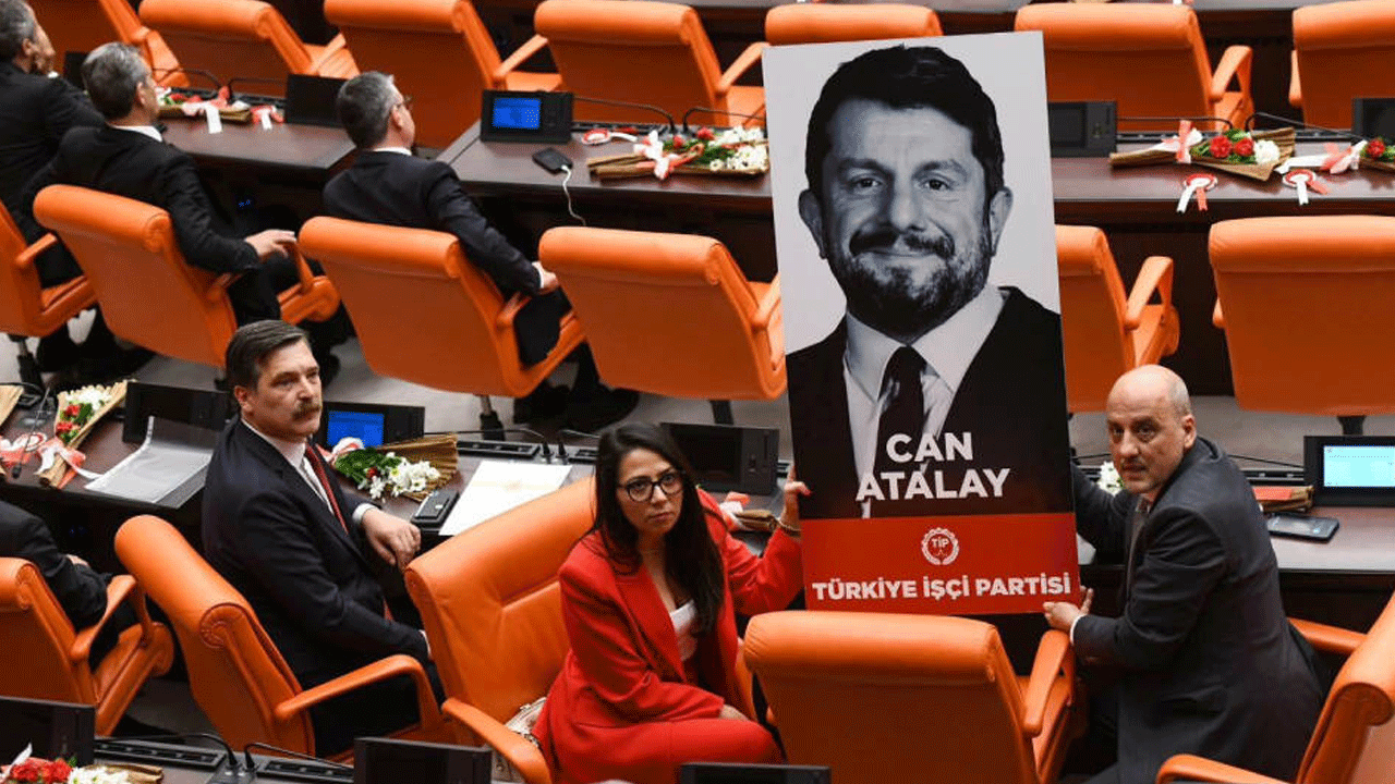 AYM kararlarına rağmen Can Atalay'ın milletvekilliği düşürüldü!
