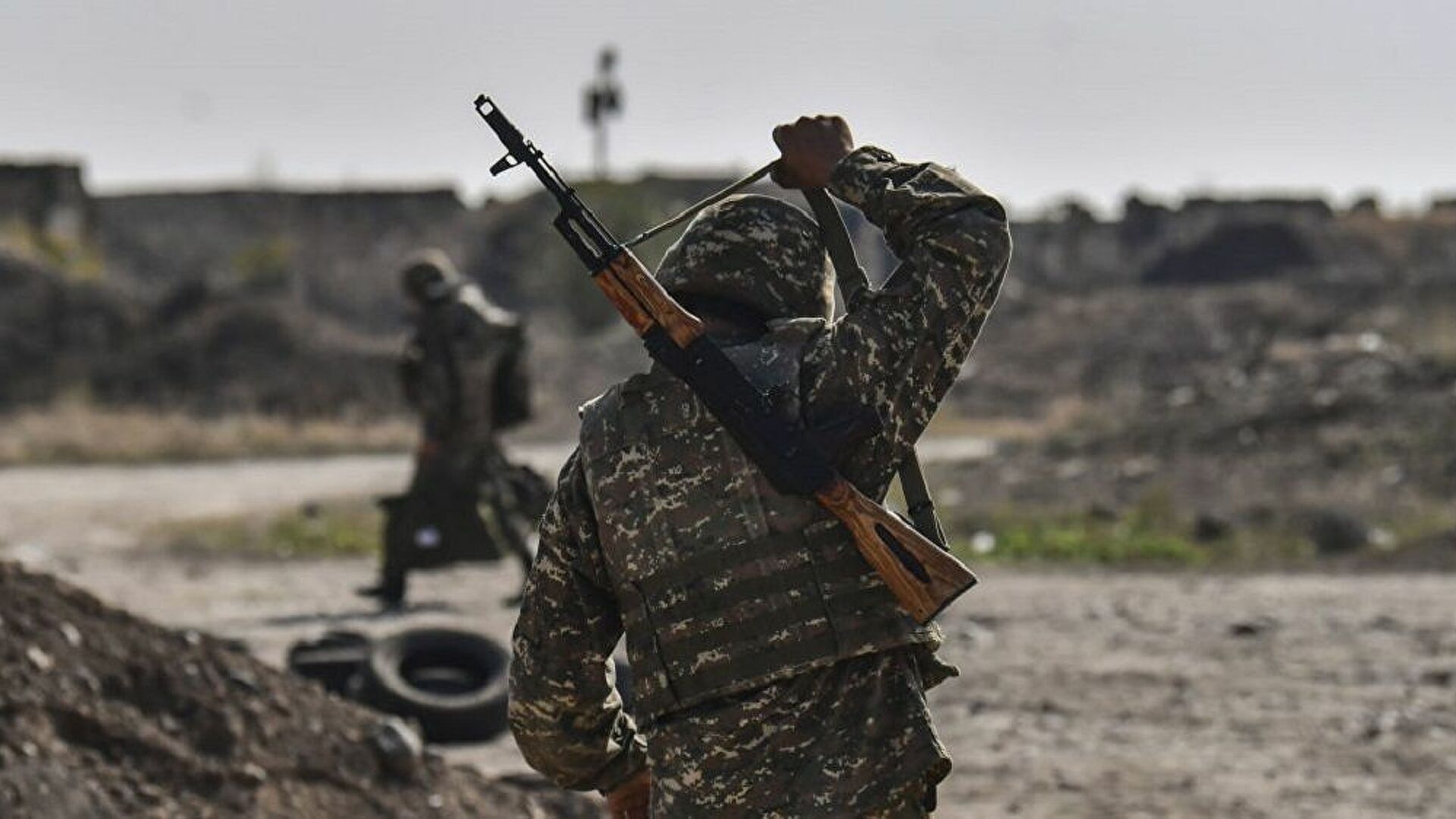 Azerbaycan Savunma Bakanlığı: Ermenistan tarafından dün mevzilere ateş açıldı