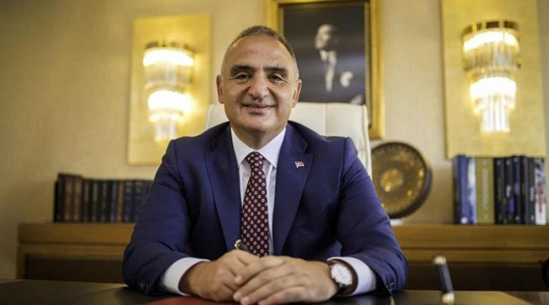 Bakan Ersoy: Cemevleri Turizm Bakanlığı'na bağlanmadı