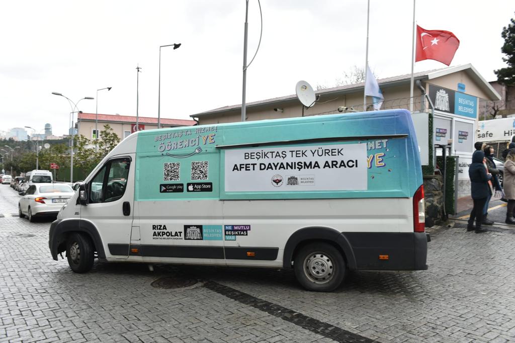 Beşiktaş Belediyesi’nin Öğrenci'YE ve Mobivet araçları afet Bölgesine gidiyor