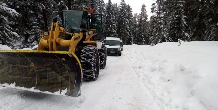 Binden fazla köy yolu ulaşıma kapandı