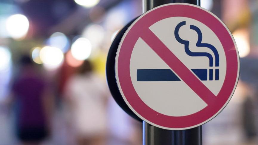 Bir ilde daha yürürken sigara içmek yasaklandı