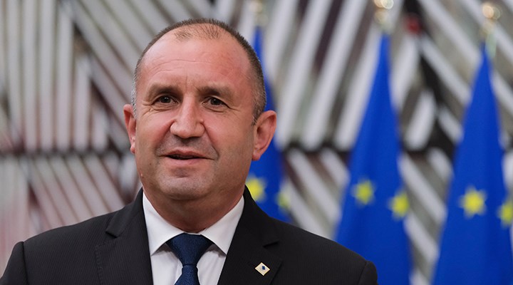 Bulgaristan'da Cumhurbaşkanlığı seçimini Rumen Radev kazandı