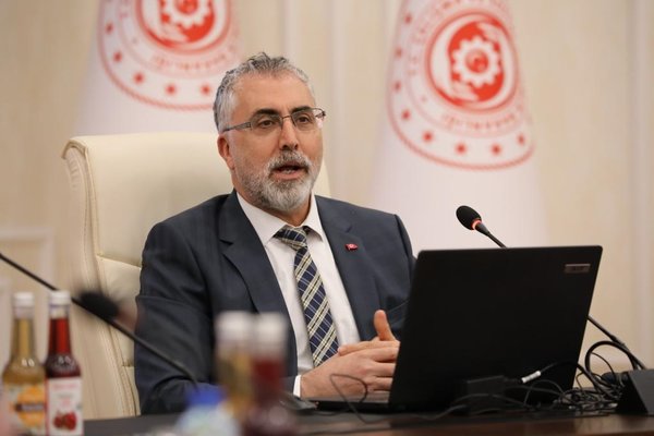 Çalışma Bakanı Işıkhan'dan memur maaş zammı açıklaması