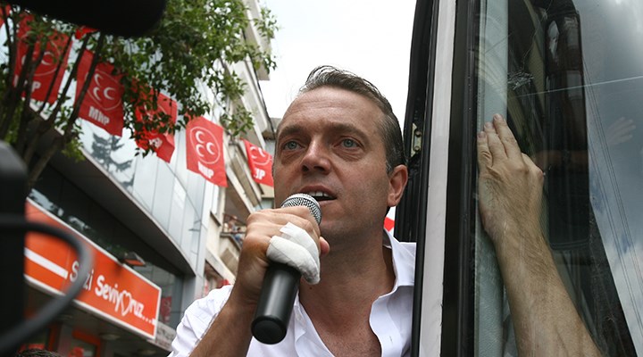 Cem Uzan aktif siyaseti bıraktığını açıkladı, Erdoğan'a destek çağrısı yaptı