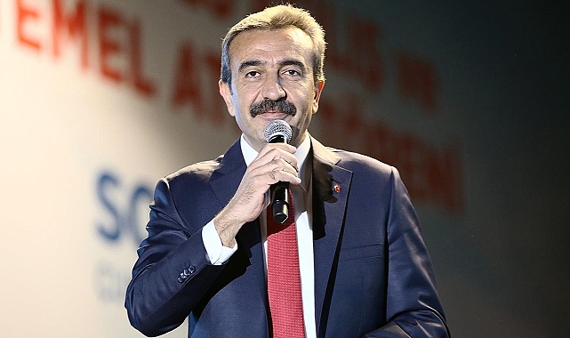 CHP'den istifa eden Soner Çetin, İYİ Parti'den aday oldu