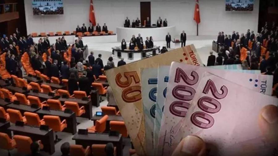 CHP'nin 5 bin liralık emekli ikramiyesi 15 bin lira olsun önerisi AKP-MHP oylarıyla reddedildi