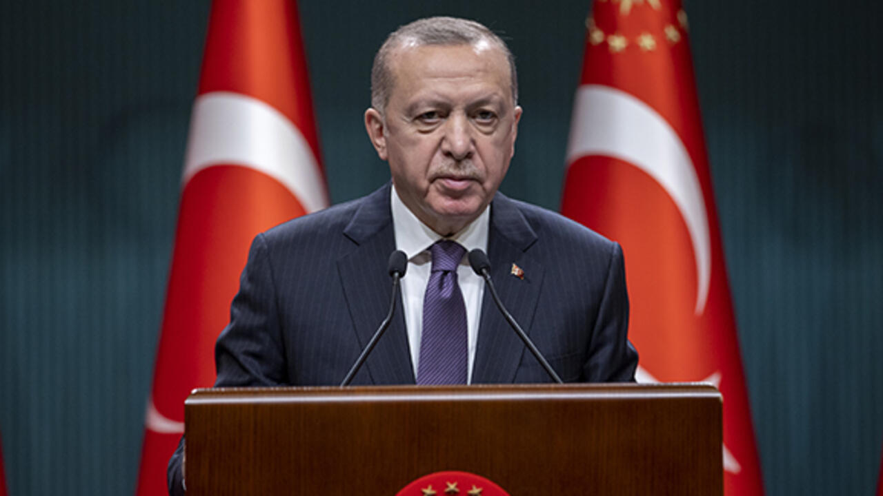 Cumhurbaşkanı Erdoğan: Sinsi oyunları akamete uğratacağız