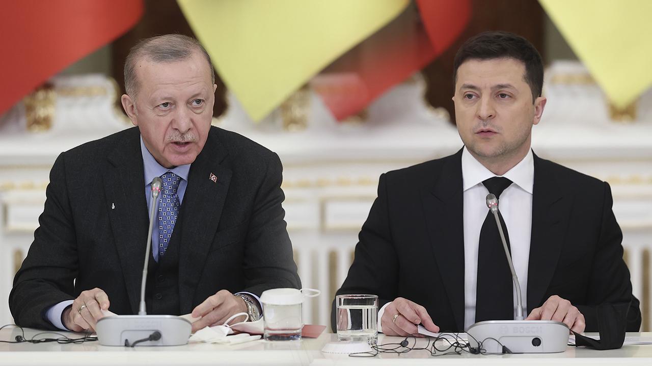 Erdoğan ile Zelenskiy arasında görüşme: ‘Garantörlüğe olumlu bakıyoruz’
