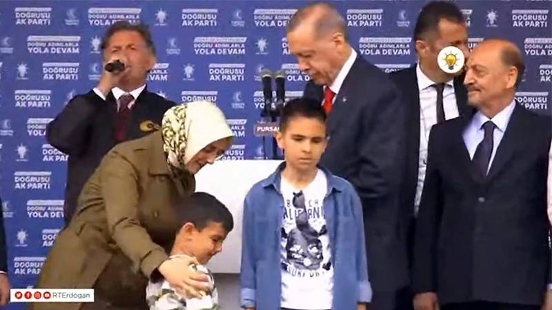 Erdoğan'ın mitinginde Muharrem İnce destekçilerine çağrı: Sizin yeriniz Erdoğan'ın yanıdır
