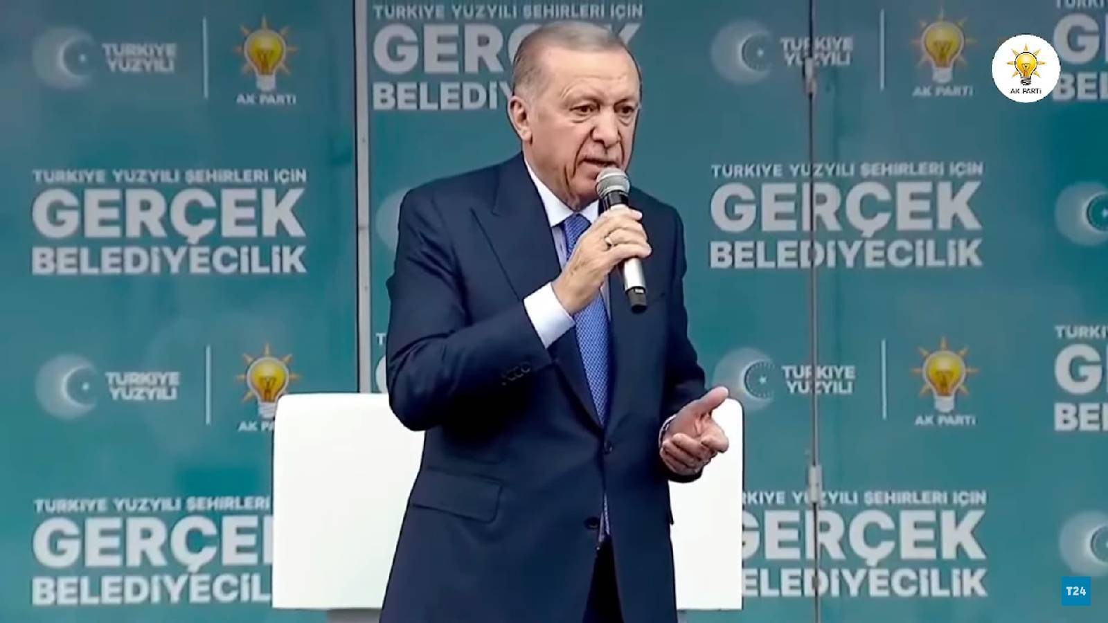 Erdoğan: Kent uzlaşısı diye bir şey uydurdular, kimin eli kimin cebinde belli değil