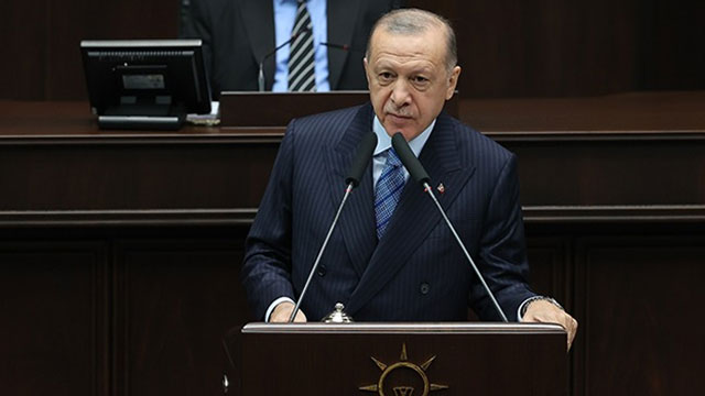 Erdoğan: Kur ve enflasyon dediğin bugün artar yarın düşer