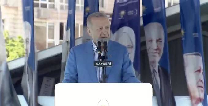 Erdoğan: Türkiye'nin siyasetine ben yön veririm