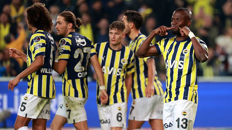 Fenerbahçe 3 puanı tek golle aldı