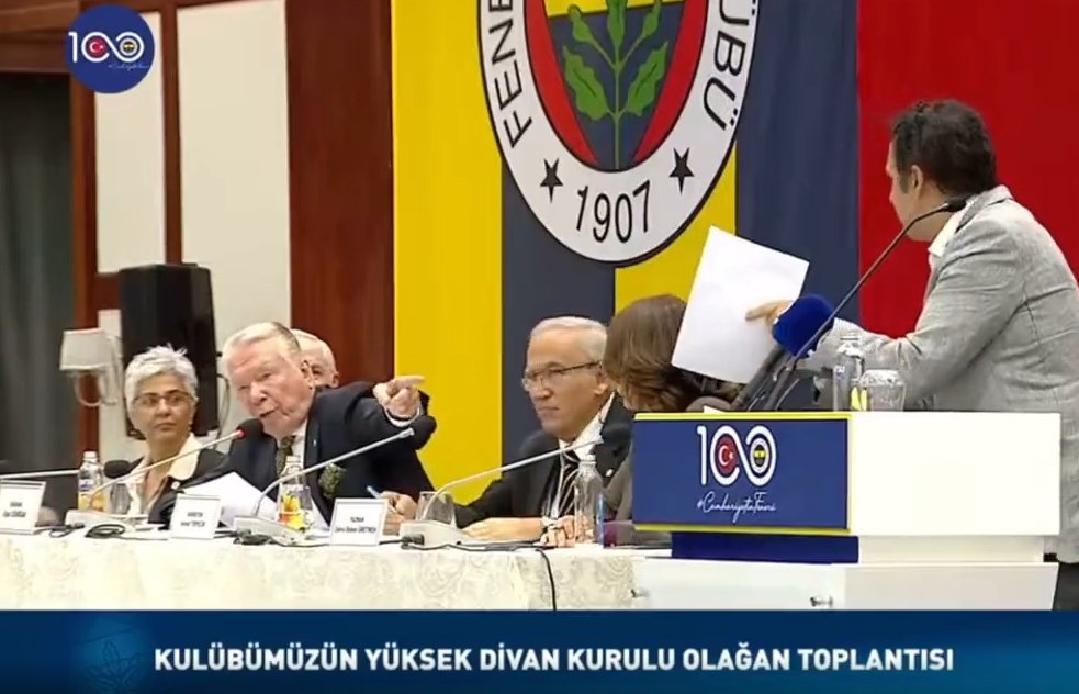 Fenerbahçe Divan Kurulu'nda gergin anlar: Uğur Dündar konuşmacının mikrofonunu kapattırdı