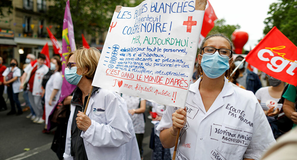 Fransa'da sağlık çalışanlarına 'tarihi' zam