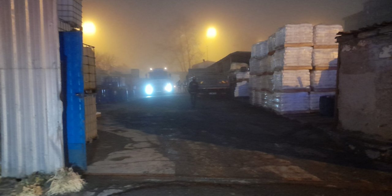 Gaziosmanpaşa'da koku alarmı:  Fabrikanın çamaşır suyu kazanı patladı