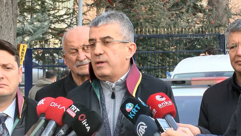 İmamoğlu'nun avukatlarından HSK önünde açıklama: Görevinizi yapın