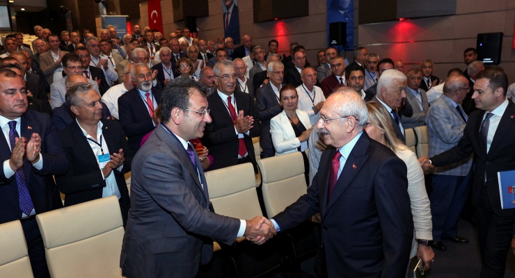 İmamoğlu ve Kılıçdaroğlu zoom toplantısı sonrası ilk kez bir arada, 36 başkan toplantıya katılmadı