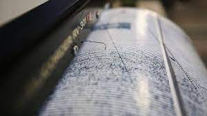 İran'da 6,4 ve 6,1 büyüklüğünde iki deprem: 2 ölü