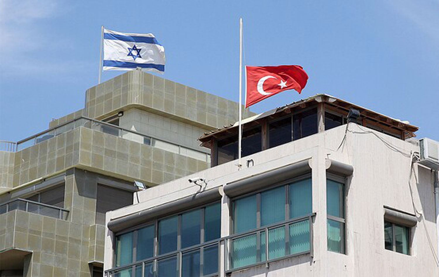 İsrail, Türkiye'deki tüm diplomatlarını geri çağırdı