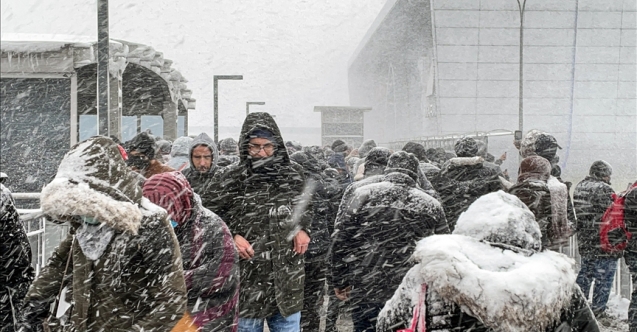 İstanbul'da metro seferlerine kar yağışı düzenlemesi