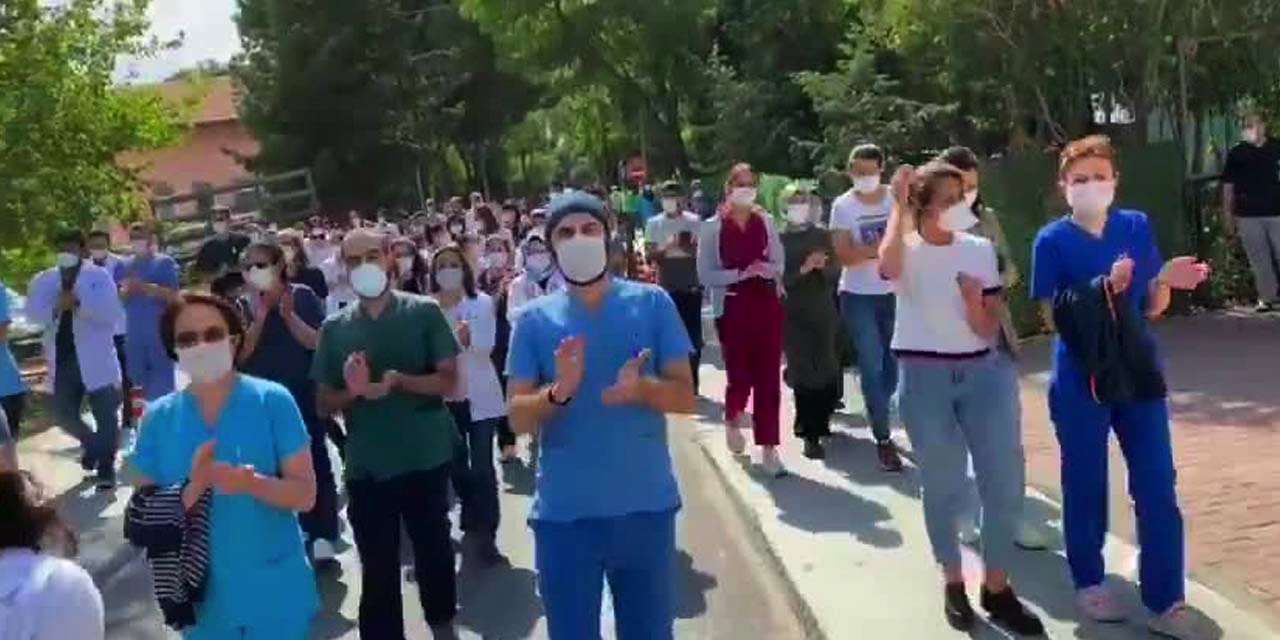 İstanbul'da sağlık emekçileri, şiddete karşı yürüdüler