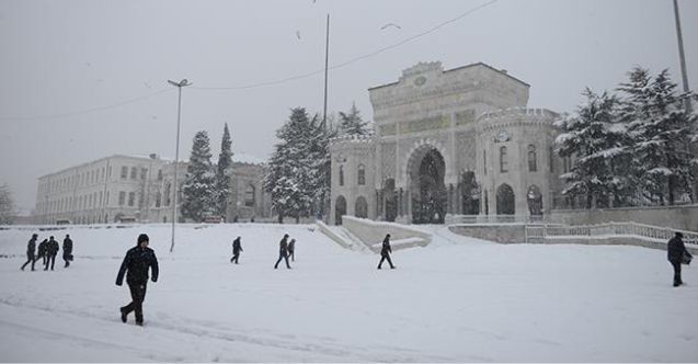 İstanbul'da üniversitelerde eğitime 2 gün kar engeli
