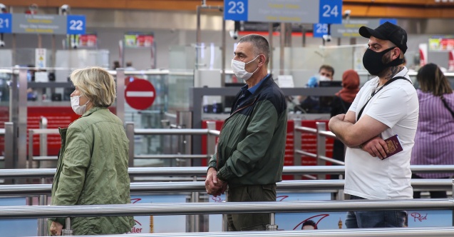 İstanbul Havalimanı'nda 30 bin yolcuya koronavirüs testi yapıldı