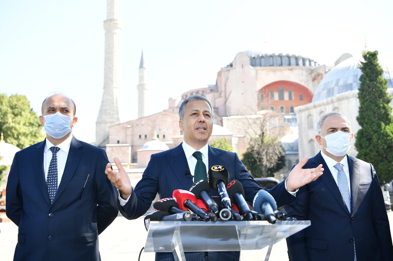 İstanbul Valisi Yerlikaya Ayasofya'da alınan tedbirleri açıkladı