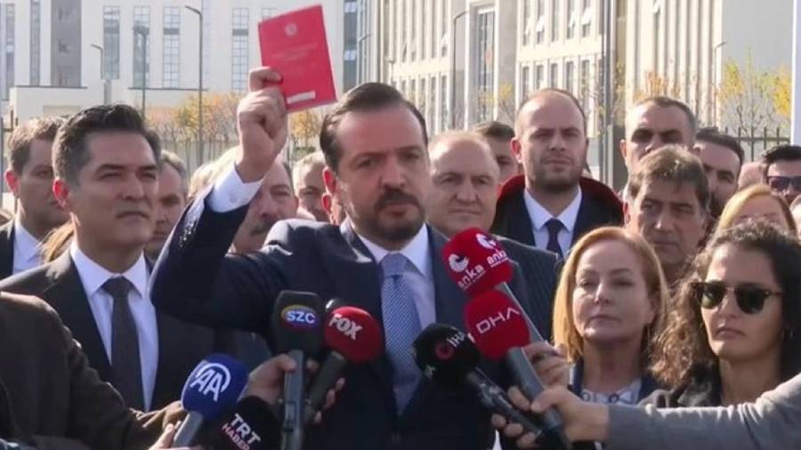 İYİ Parti Sözcüsü Kürşad Zorlu: Anayasayı hedef almak, Türkiye Cumhuriyeti'ni hedef almaktır