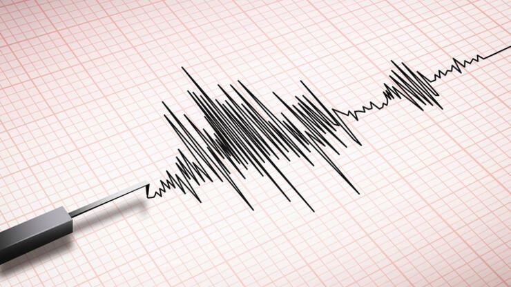 İzmir açıklarında 4,3 büyüklüğünde deprem