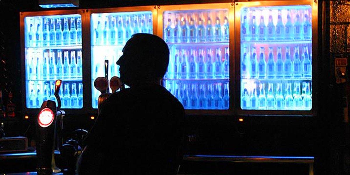İzmir Valiliği, alkollü içki ve sigara satan işyerlerine kamera zorunluluğu getirdi