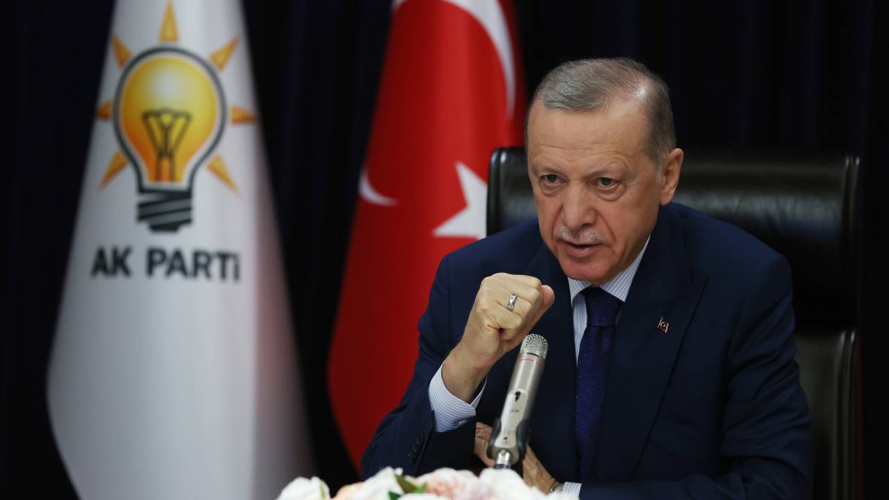 Kaftancıoğlu  "Gereği yapılmazsa belgeleri açıklayacağım" demişti; AKP listelerinde üç isim değişecek