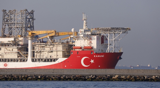 Kanuni sondaj gemisi Karadeniz'e açıldı