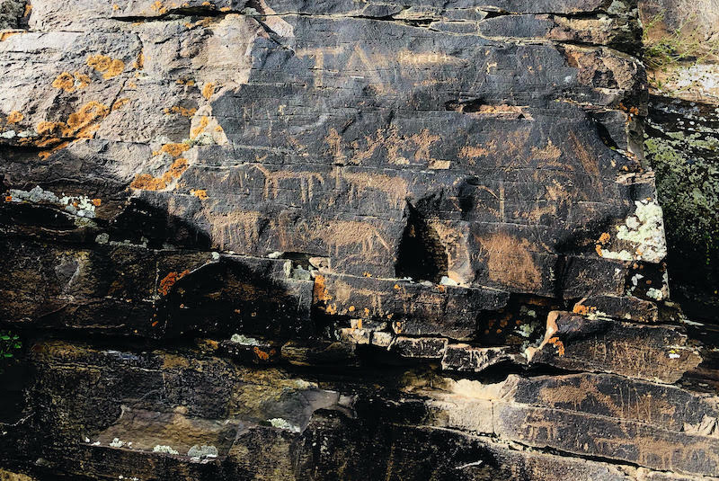 Kars'ta 7.000 Yıllık kaya resimleri yok ediliyor