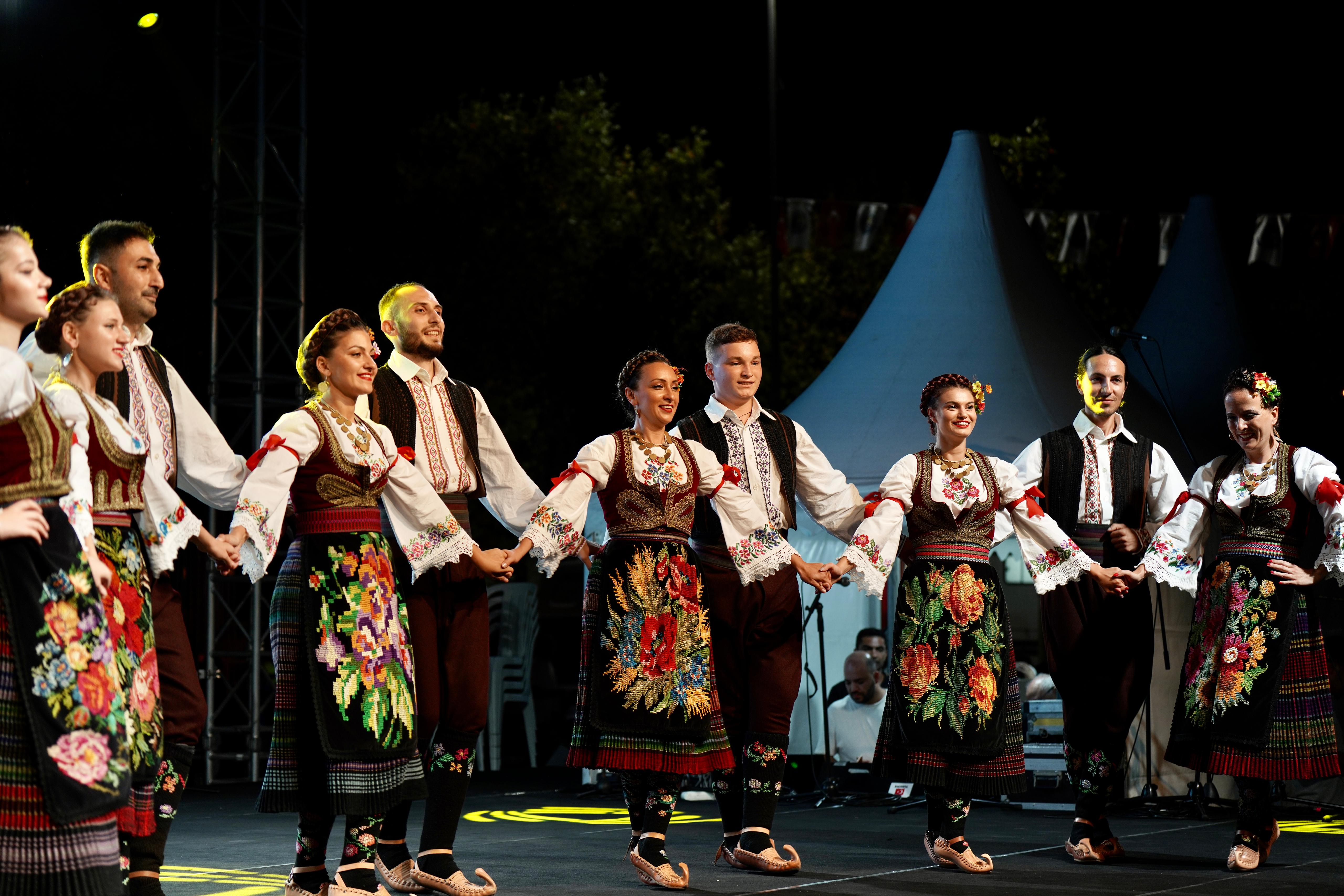 Kartal Belediyesi 2. Uluslararası Halk Oyunları Festivali başladı
