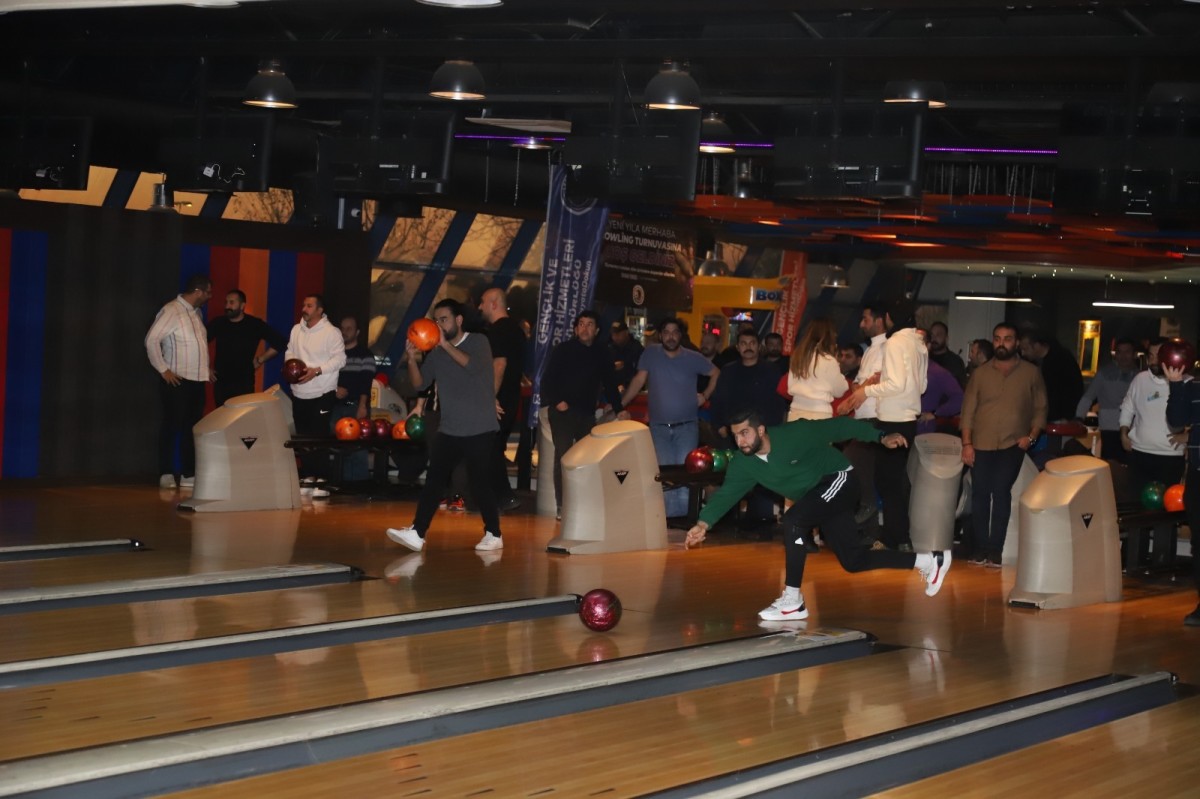 Kartal Belediyesi’nde bowling turnuvası heyecanı