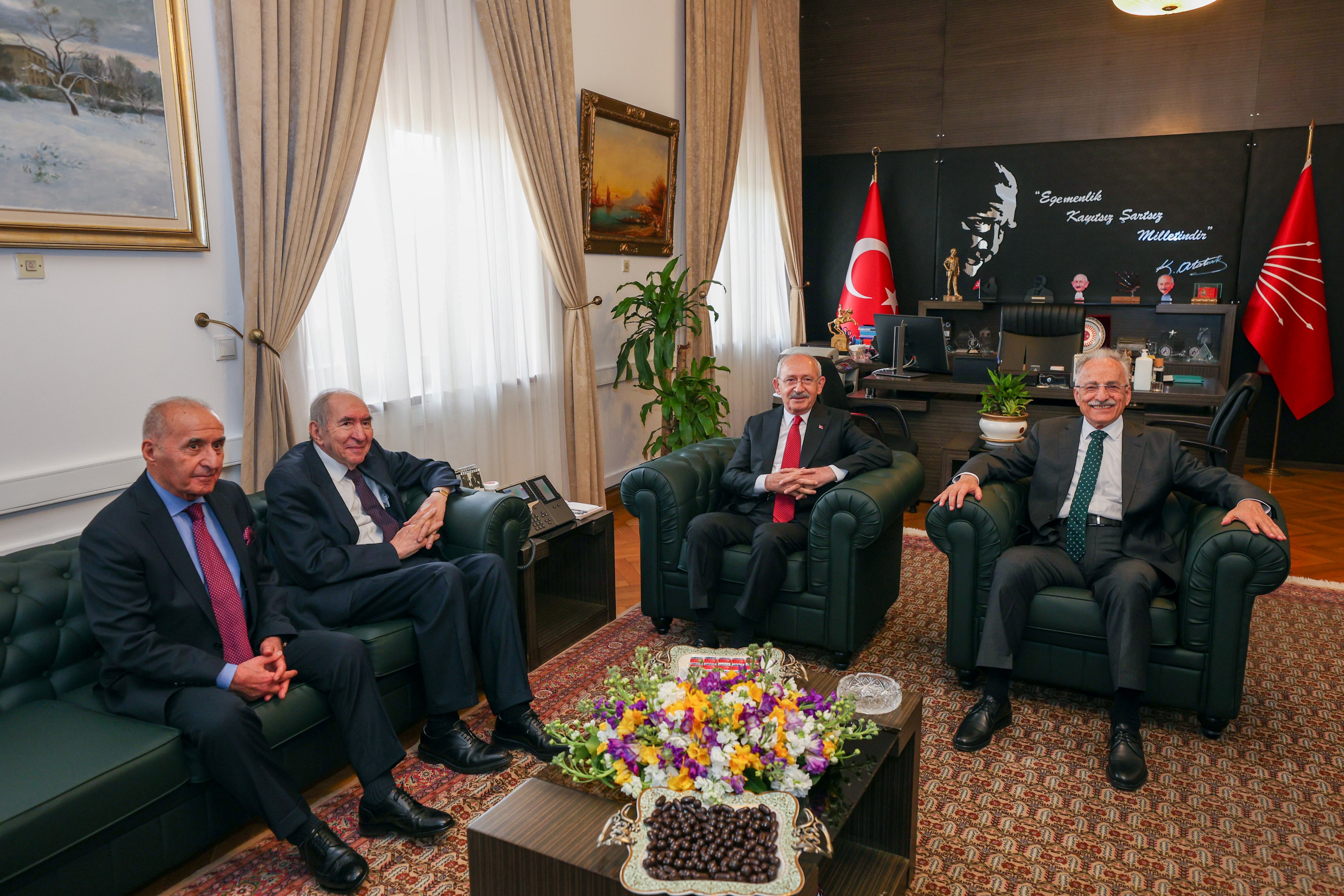 Kılıçdaroğlu, CHP'nin eski genel başkanlarını ağırladı